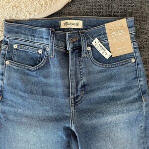 Madewell Mid-Rise Kick Out Jeans Size 25